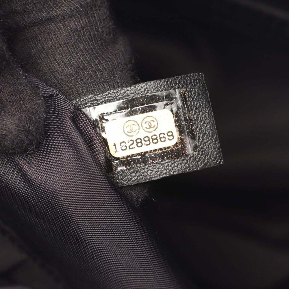 CHANEL Black Leather Tote Bag - Picture 5 of 8